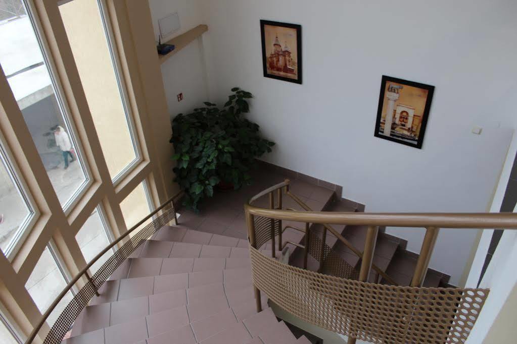 Pension Yellow Timisoara Exterior photo