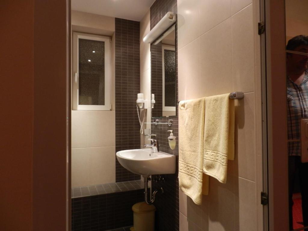 Pension Yellow Timisoara Room photo