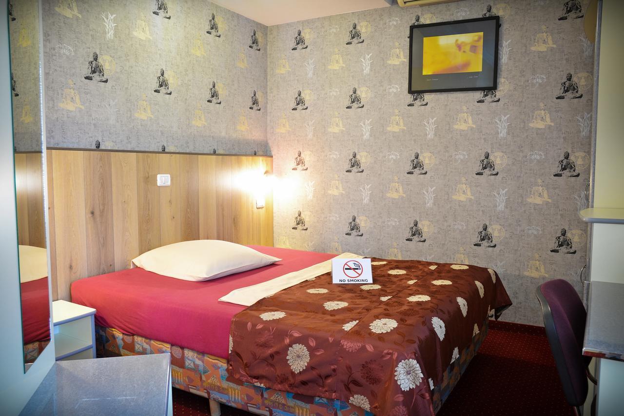 Pension Yellow Timisoara Exterior photo