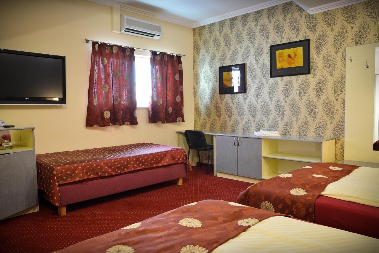 Pension Yellow Timisoara Exterior photo
